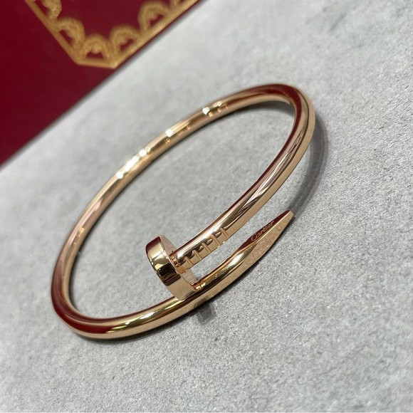 🌟New Gold Plated Over Stainless Steel Nail Clou Bracelet - Picture 11 of 12